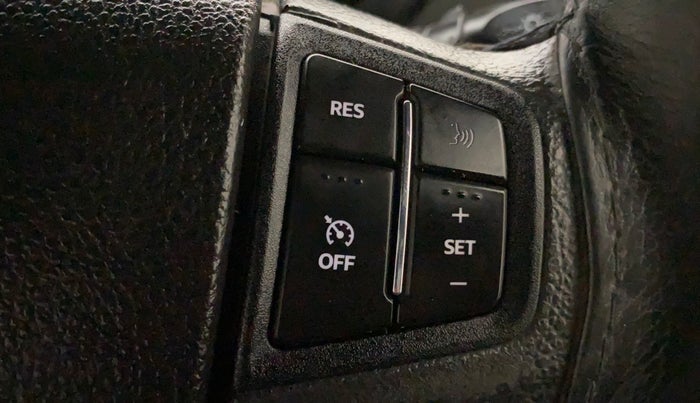 2022 Mahindra Thar LX D 4WD MT CONVERTIBLE, Diesel, Manual, 40,135 km, Adaptive Cruise Control