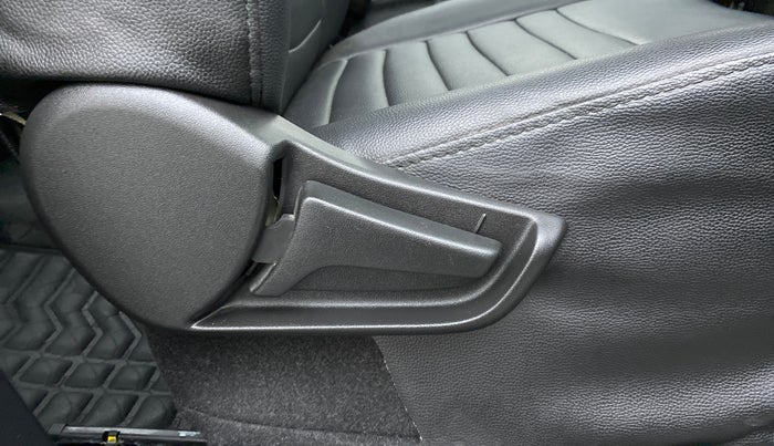 2021 Maruti S PRESSO VXI PLUS, Petrol, Manual, 6,152 km, Driver Side Adjustment Panel