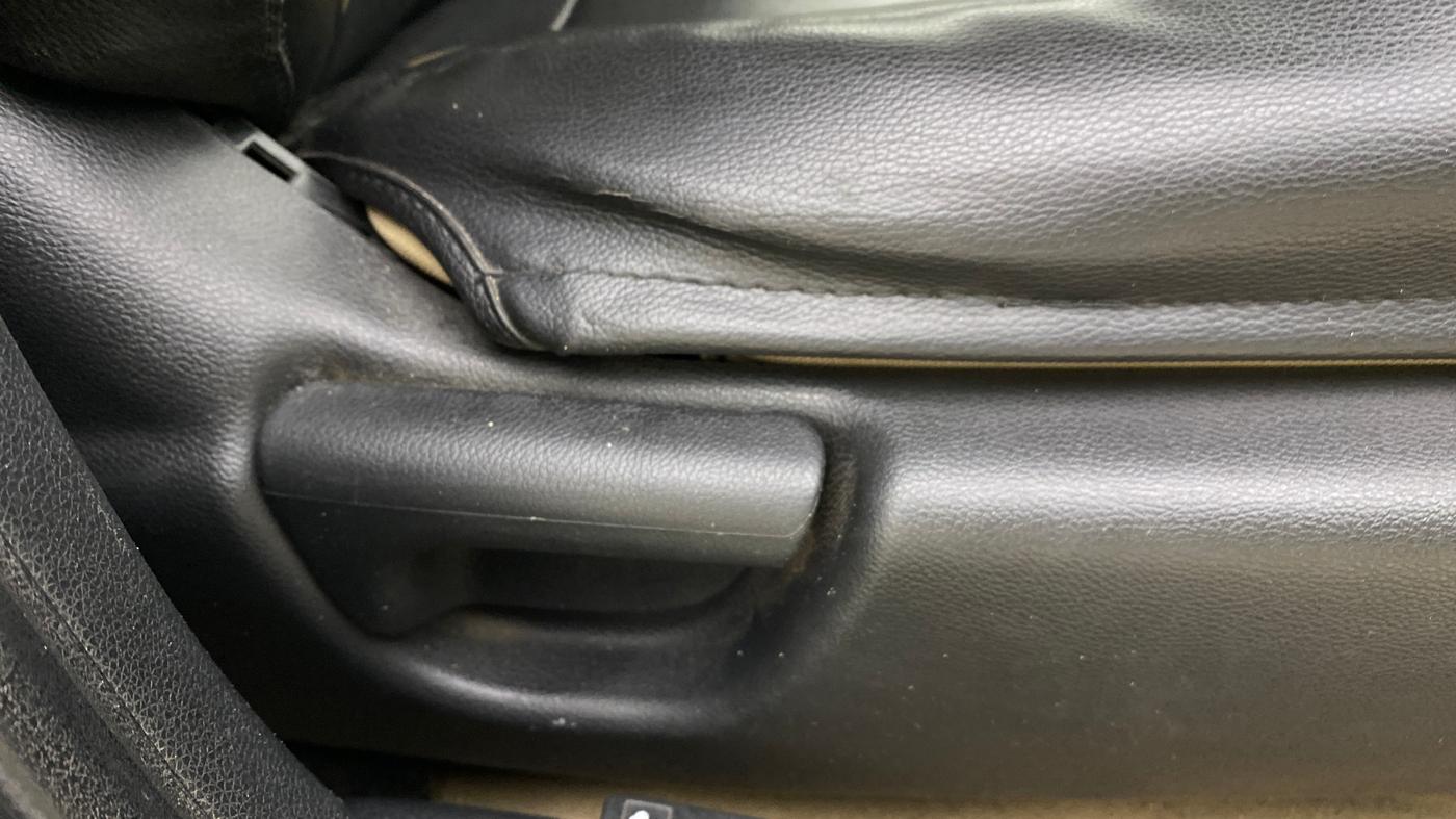 2014 Honda City 1.5L I-VTEC E MT, Petrol, Manual, 55,442 km, Driver Side Adjustment Panel