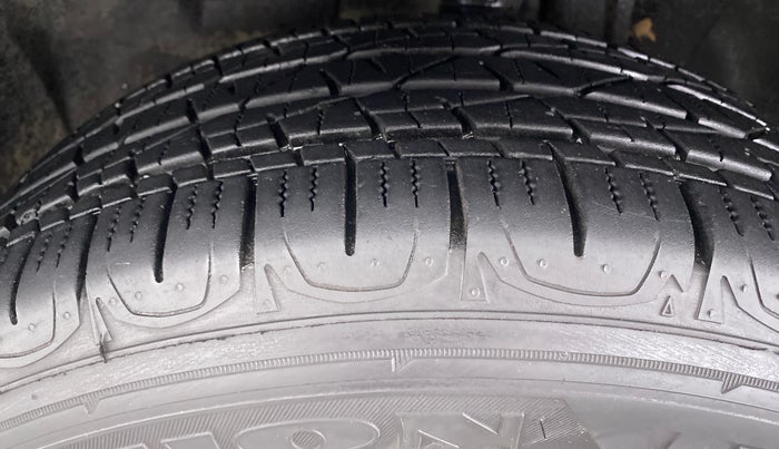 2017 Jeep Compass LIMITED 2.0 4*4, Diesel, Manual, 47,373 km, Left Front Tyre Tread