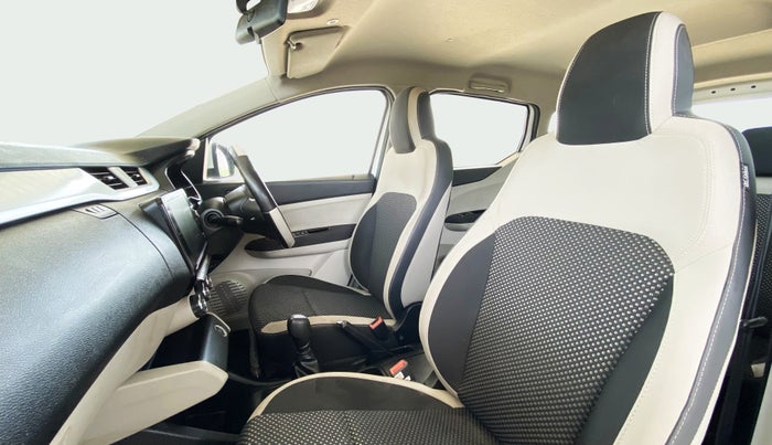 2020 Renault TRIBER RXZ AT, Petrol, Automatic, 12,988 km, Right Side Front Door Cabin