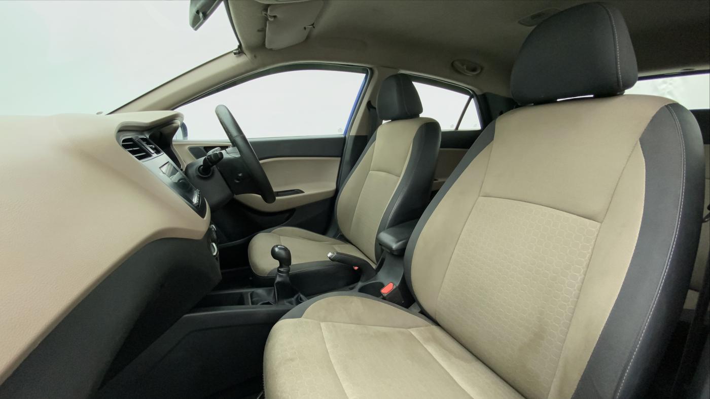 2015 Hyundai Elite i20 MAGNA 1.2, Petrol, Manual, 47,936 km, Right Side Front Door Cabin