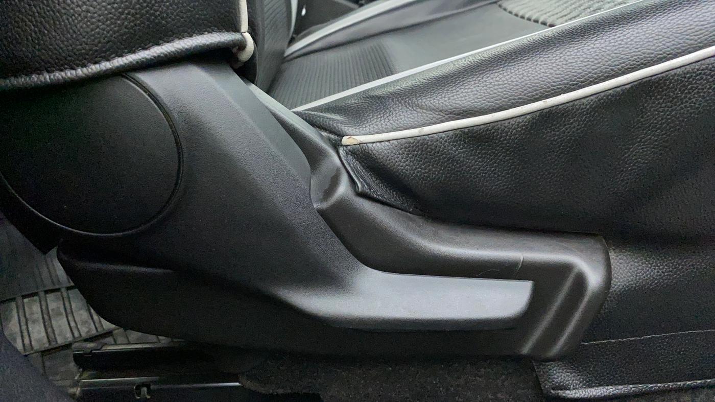 2019 Maruti Baleno DELTA 1.2 K12, Petrol, Manual, 27,271 km, Driver Side Adjustment Panel