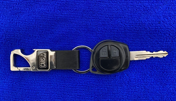 2013 Maruti Swift VXI D, Petrol, Manual, 56,313 km, Key Close Up
