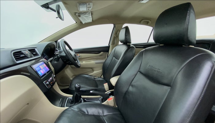 2016 Maruti Ciaz VDI+ SHVS, Diesel, Manual, 88,735 km, Right Side Front Door Cabin