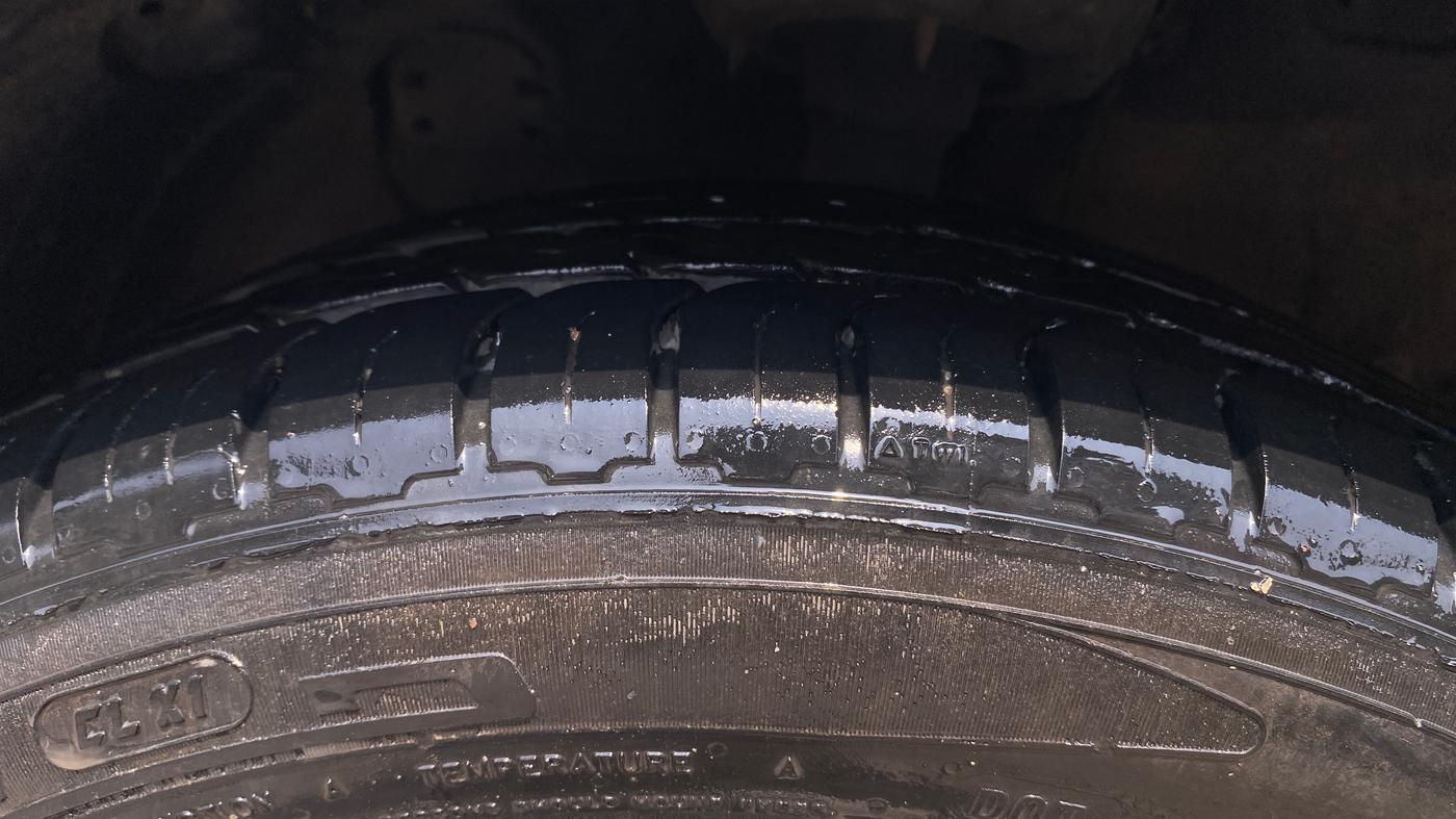 2021 Hyundai NEW I20 ASTA (O) 1.2 MT, CNG, Manual, 71,497 km, Left Front Tyre Tread