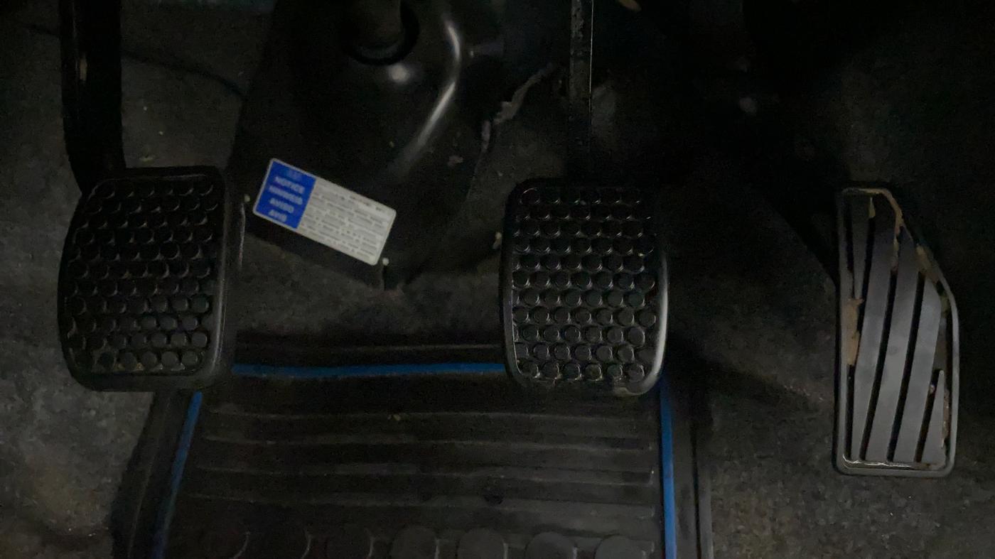 2020 Maruti Alto LXI, Petrol, Manual, 25,701 km, Pedals