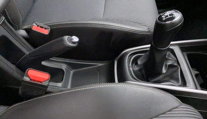 2021 Maruti XL6 ZETA SHVS, Petrol, Manual, 7,307 km, Gear Lever