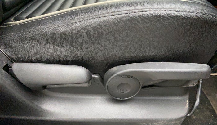 2018 Maruti Vitara Brezza ZDI PLUS, Diesel, Manual, 18,589 km, Driver Side Adjustment Panel