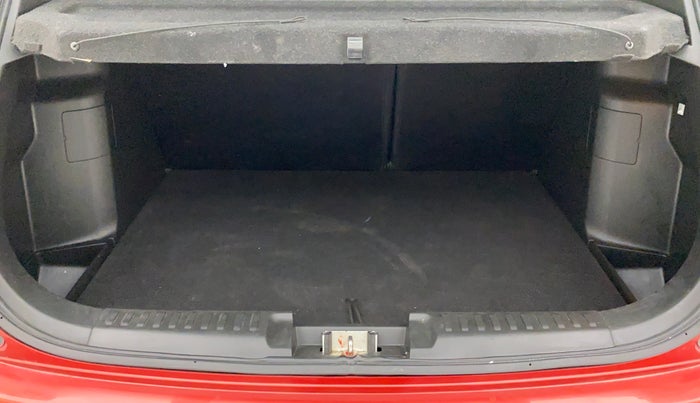 2018 Maruti Vitara Brezza ZDI PLUS, Diesel, Manual, 18,589 km, Boot Inside