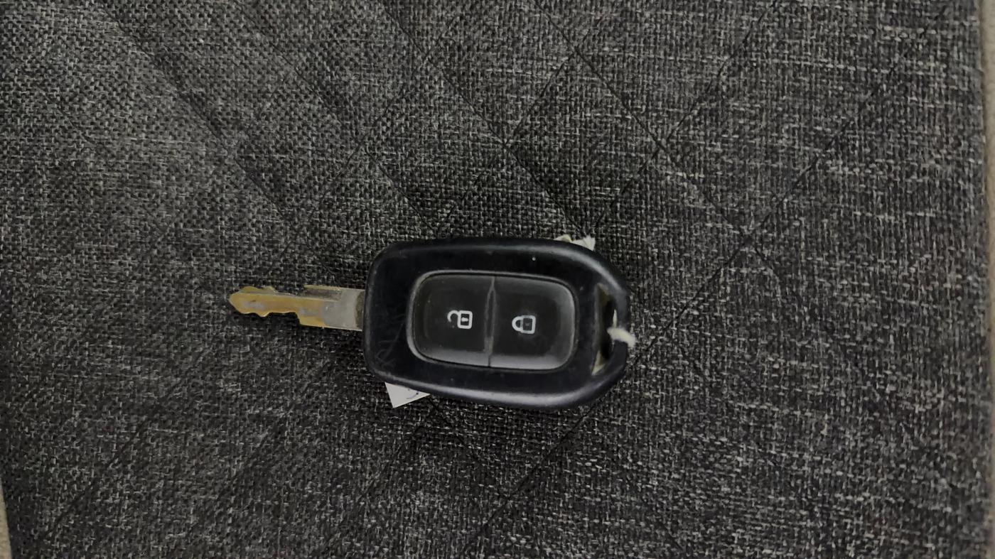 2016 Renault Kwid RXL 1.0 AMT, Petrol, Automatic, 42,347 km, Key Close Up