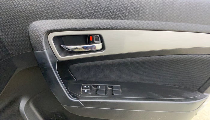 2018 Maruti Vitara Brezza ZDI, Diesel, Manual, 39,636 km, Driver Side Door Panels Control