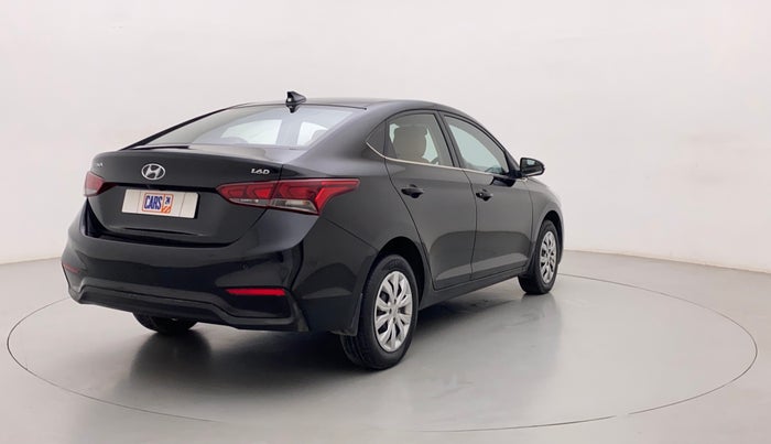 2017 Hyundai Verna 1.6 EX CRDI, Diesel, Manual, 50,331 km, Right Back Diagonal