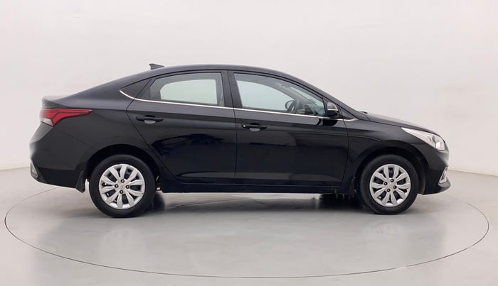 2017 Hyundai Verna 1.6 EX CRDI, Diesel, Manual, 50,331 km, Right Side View