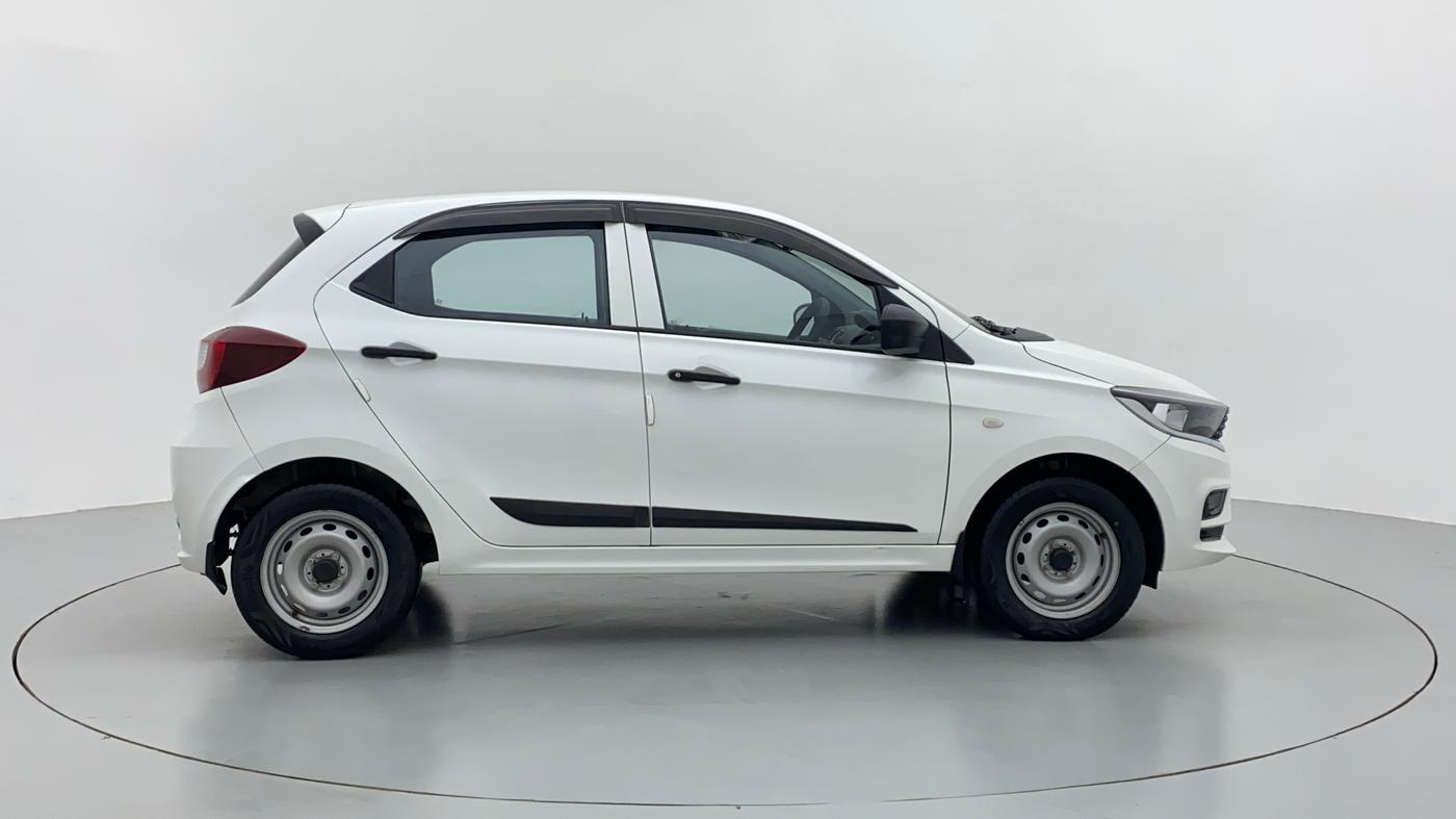 2020 Tata Tiago XE 1.2 REVOTRON, Petrol, Manual, 11,084 km, Right Side View