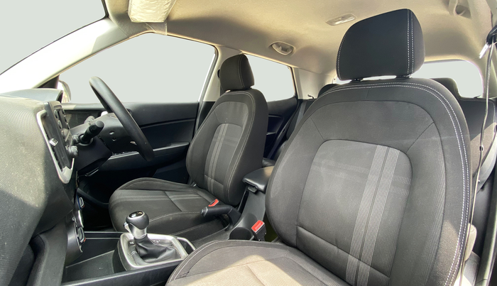 2019 Hyundai VENUE S AT TURBO GDI PETROL, Petrol, Automatic, 30,178 km, Right Side Front Door Cabin