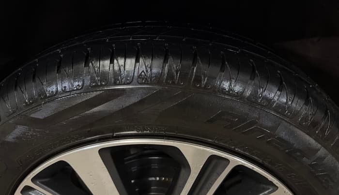 2022 Honda Amaze 1.2L I-VTEC VX, Petrol, Manual, 1,04,056 km, Right Rear Tyre Tread