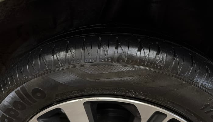 2022 Honda Amaze 1.2L I-VTEC VX, Petrol, Manual, 1,04,056 km, Left Rear Tyre Tread