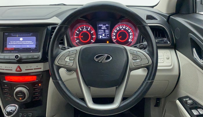 2020 Mahindra XUV300 W8 (O) 1.2 PETROL, Petrol, Manual, 44,916 km, Steering Wheel Close Up