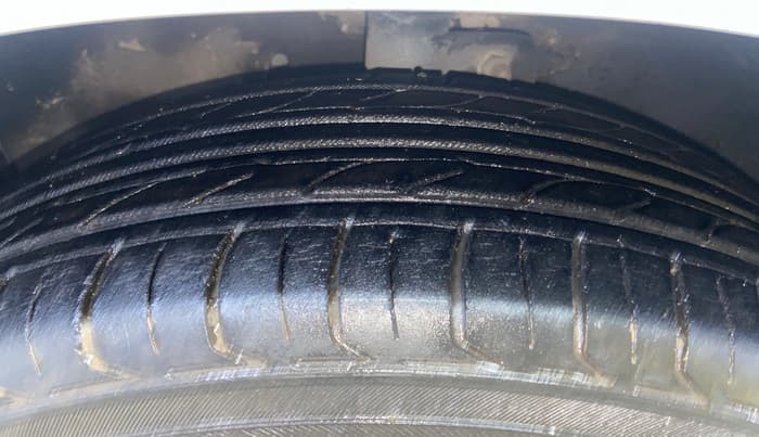2015 Maruti Celerio ZXI AMT, Petrol, Automatic, 75,076 km, Left Front Tyre Tread