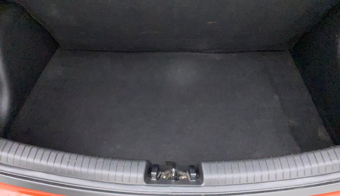 2017 Hyundai Grand i10 SPORTZ 1.2 KAPPA VTVT, Petrol, Manual, 24,483 km, Boot Inside
