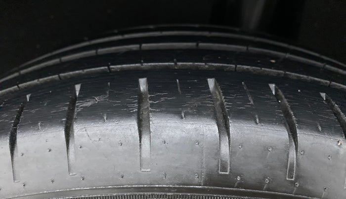 2019 Toyota Glanza G CVT, Petrol, Automatic, 23,657 km, Left Rear Tyre Tread