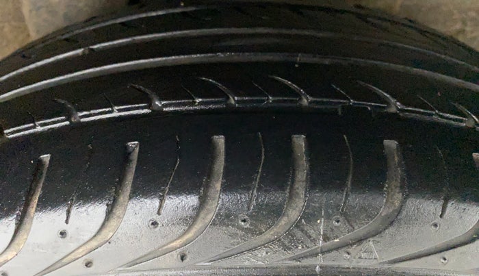 2009 Hyundai i20 MAGNA 1.2 VTVT, Petrol, Manual, 60,547 km, Left Rear Tyre Tread