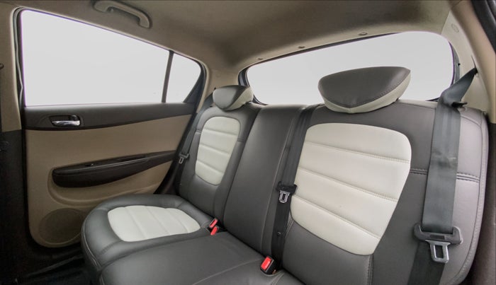 2009 Hyundai i20 MAGNA 1.2 VTVT, Petrol, Manual, 60,547 km, Right Side Rear Door Cabin