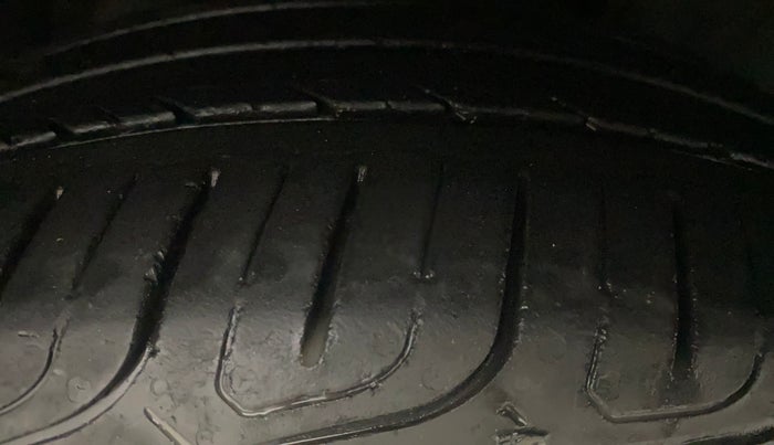 2021 Tata ALTROZ XZ DIESEL, Diesel, Manual, 44,227 km, Right Front Tyre Tread