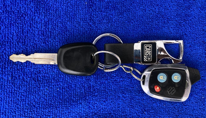 2020 Maruti Alto LXI CNG, CNG, Manual, 42,869 km, Key Close Up