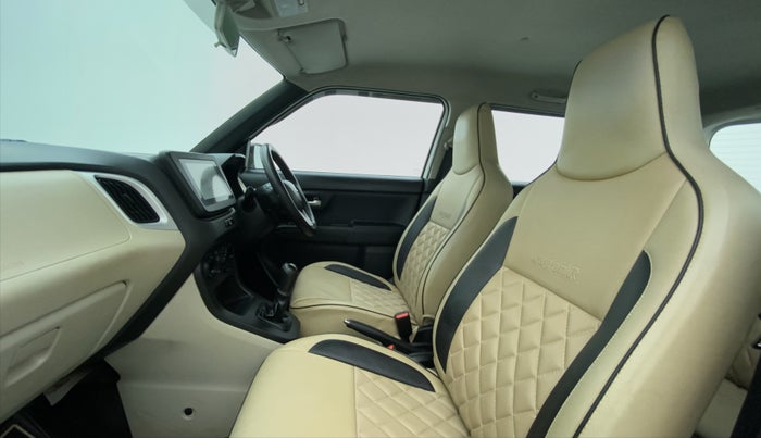 2019 Maruti New Wagon-R ZXI 1.2 old, Petrol, Manual, 24,333 km, Right Side Front Door Cabin