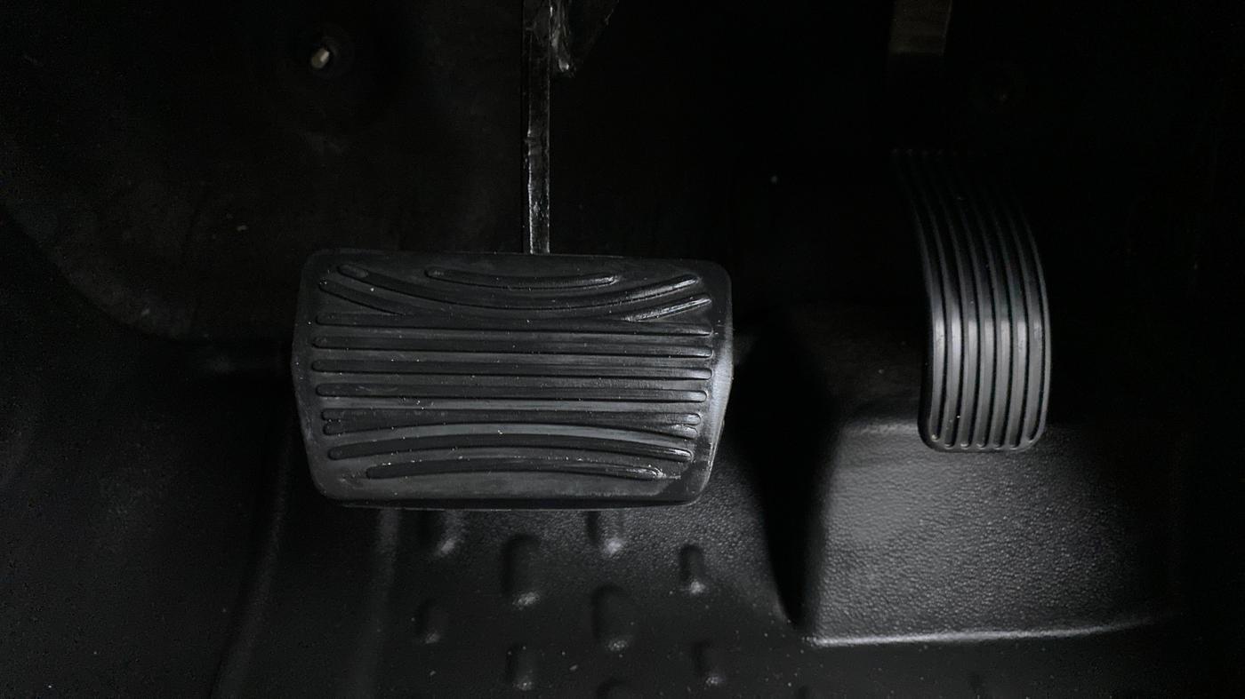 2021 Mahindra Thar LX PETROL AT 4WD, Petrol, Automatic, 9,761 km, Pedals