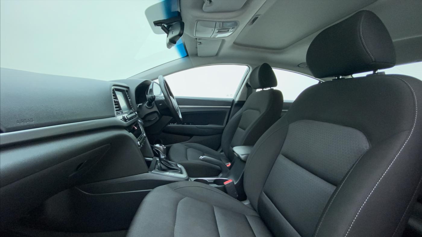 2019 Hyundai New Elantra SX PETROL AT, Petrol, Automatic, 32,052 km, Right Side Front Door Cabin