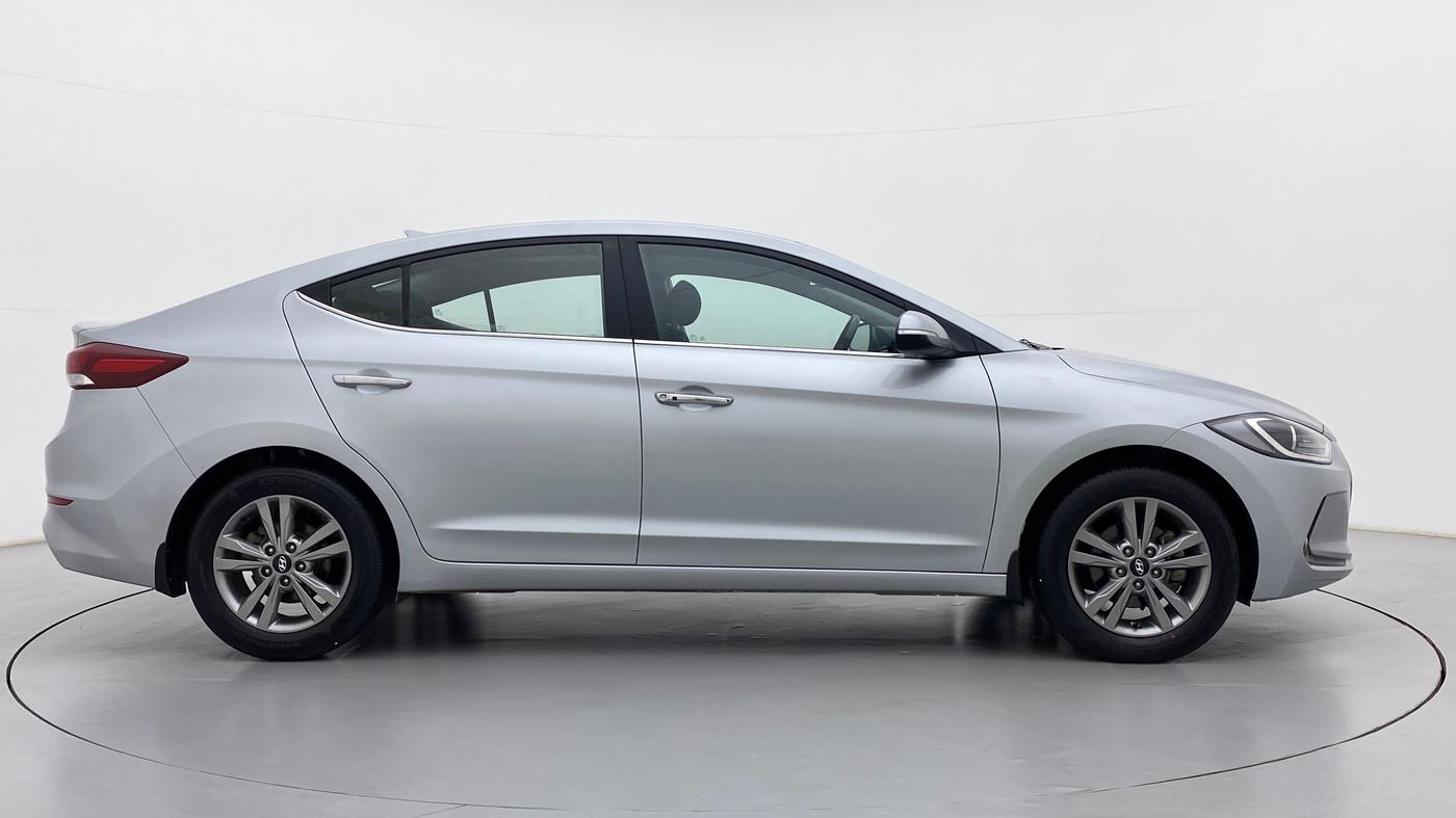 2019 Hyundai New Elantra SX PETROL AT, Petrol, Automatic, 32,052 km, Right Side View