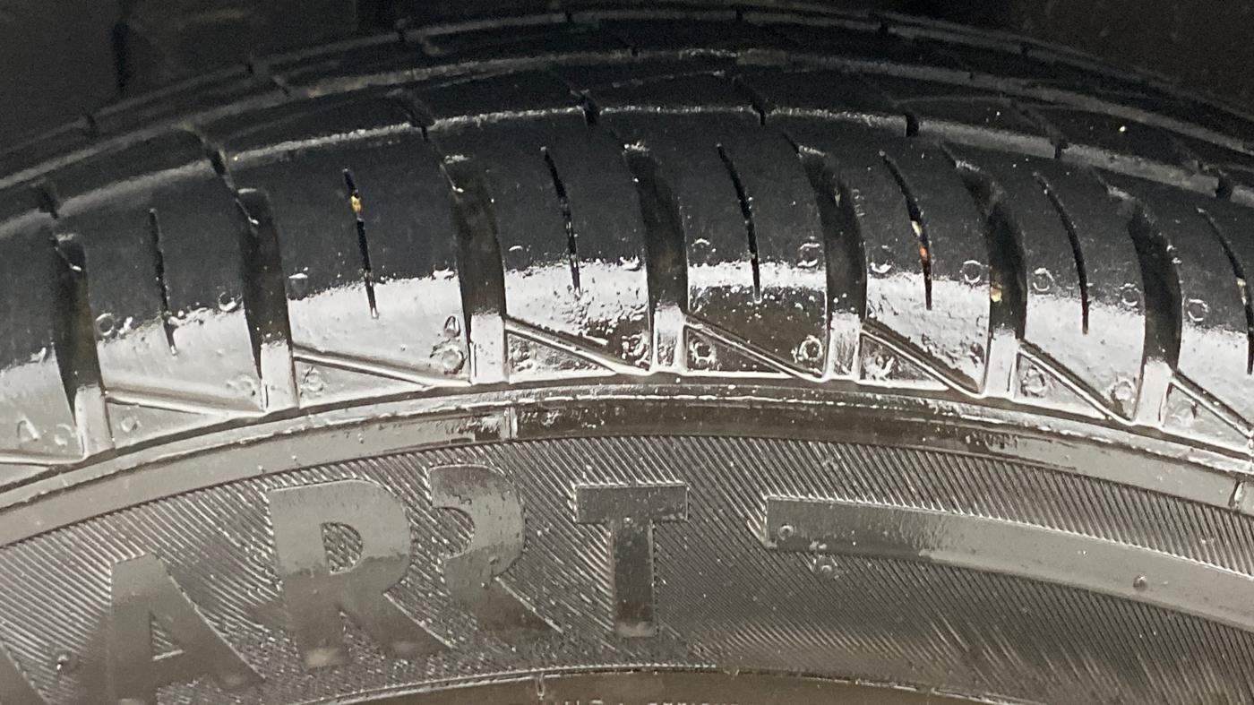 2025 Renault Kwid RXT 1.0, Petrol, Manual, 4,762 km, Left Front Tyre Tread