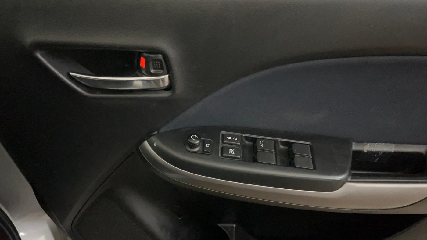 2021 Maruti Baleno DELTA PETROL 1.2, Petrol, Manual, 38,515 km, Driver Side Door Panels Control