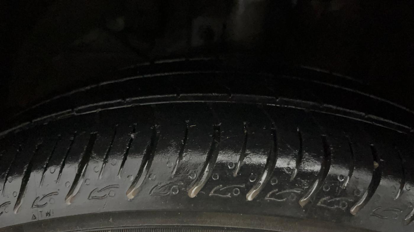 2021 Maruti Baleno DELTA PETROL 1.2, Petrol, Manual, 38,515 km, Left Front Tyre Tread