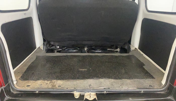 2024 Maruti Eeco 5 STR AC, Petrol, Manual, 20,104 km, Boot Inside
