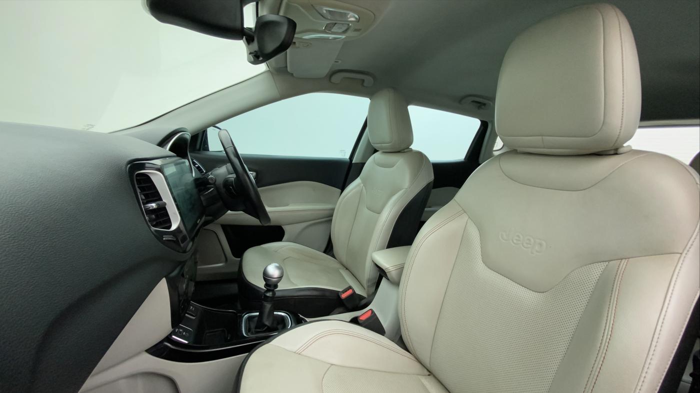 2018 Jeep Compass 2.0 LIMITED, Diesel, Manual, 47,385 km, Right Side Front Door Cabin