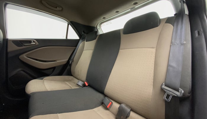 2015 Hyundai Elite i20 MAGNA 1.4 CRDI, Diesel, Manual, 56,401 km, Right Side Rear Door Cabin