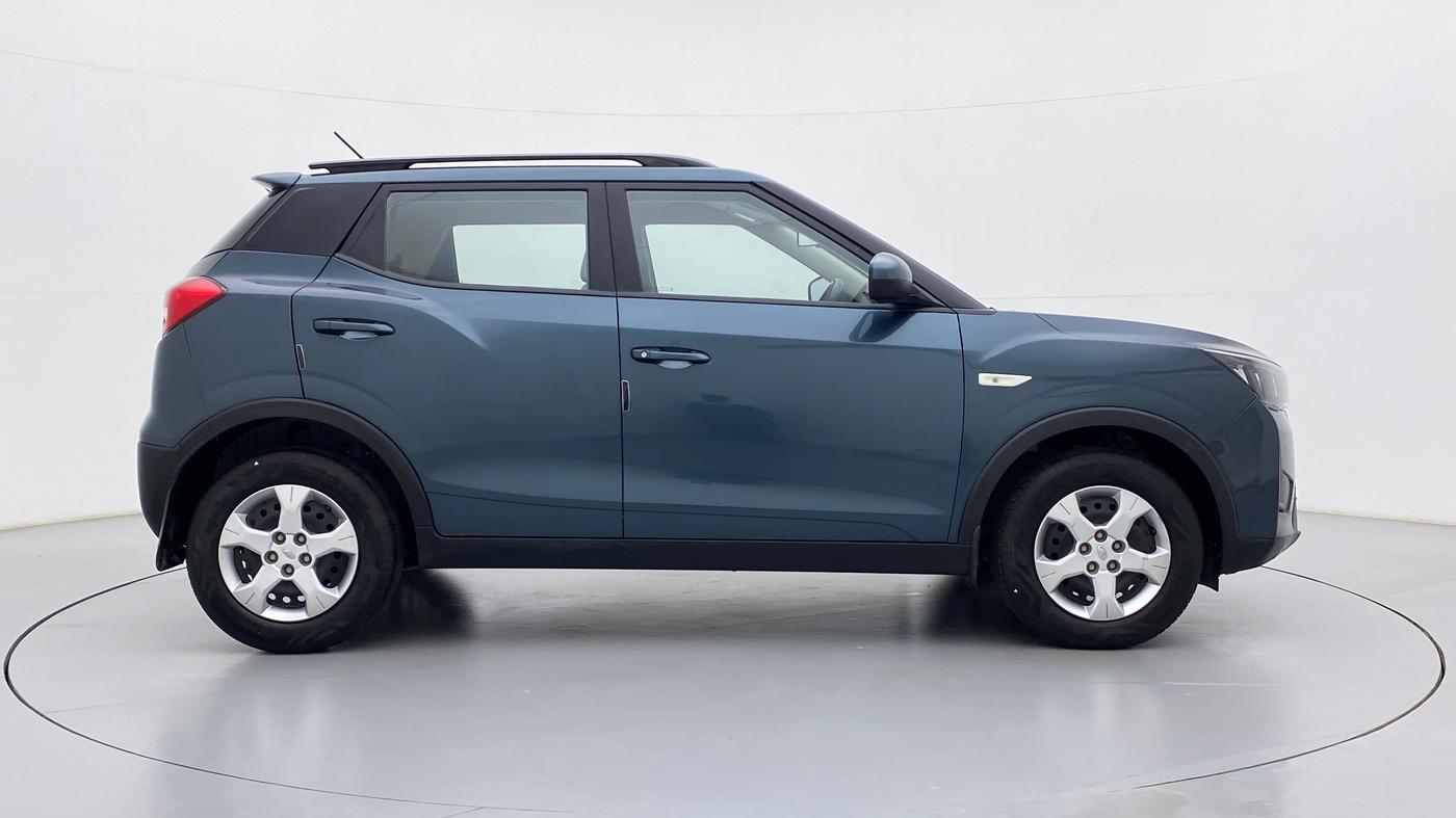 2021 Mahindra XUV300 1.2 W6 MT, Petrol, Manual, 9,823 km, Right Side View