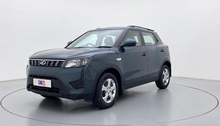 2021 Mahindra XUV300 1.2 W6 MT, Petrol, Manual, 9,823 km, Left Front Diagonal