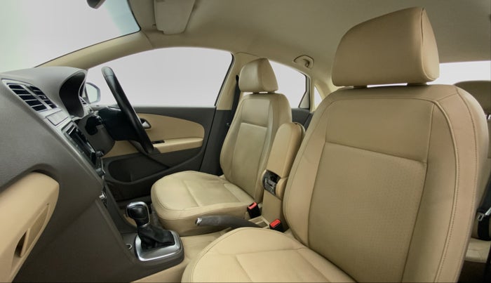 2016 Volkswagen Vento HIGHLINE 1.2 TSI AT, Petrol, Automatic, 74,175 km, Right Side Front Door Cabin