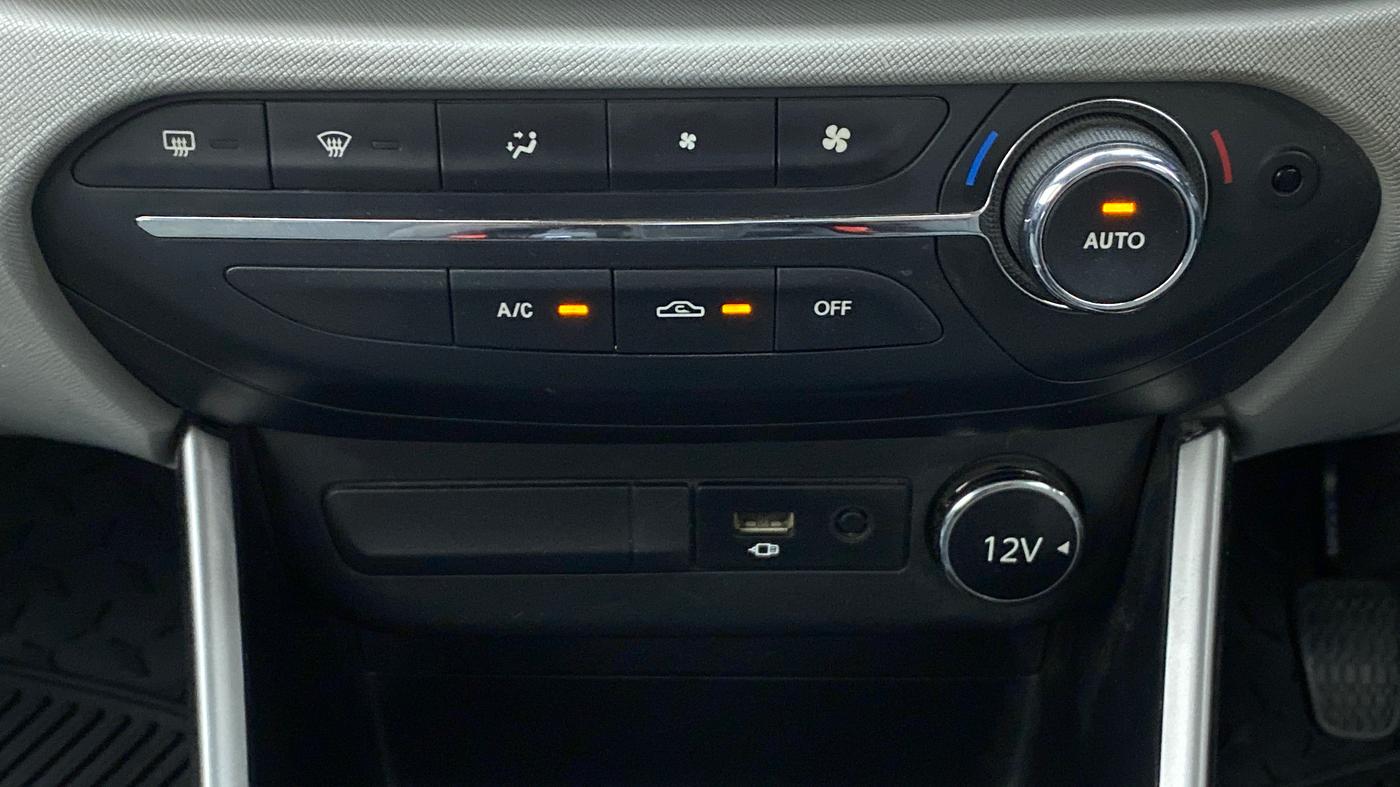 2021 Tata ALTROZ XZ 1.5 RTQ, Diesel, Manual, 31,899 km, Automatic Climate Control