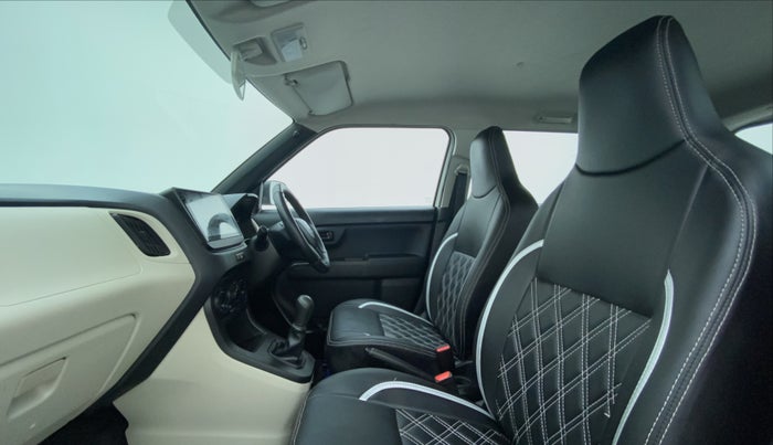 2020 Maruti New Wagon-R LXI 1.0 L, Petrol, Manual, 16,729 km, Right Side Front Door Cabin