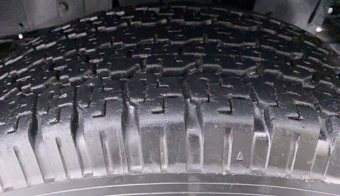 2016 Mahindra Thar CRDE 4X4 BS IV, Diesel, Manual, 35,027 km, Right Front Tyre Tread