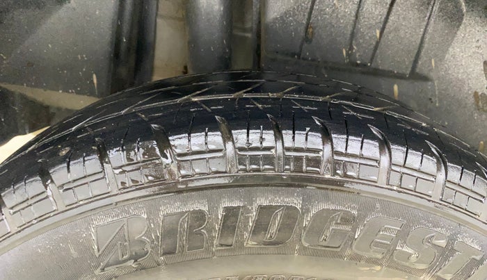 2020 Maruti Dzire VXI, Petrol, Manual, 27,532 km, Right Rear Tyre Tread