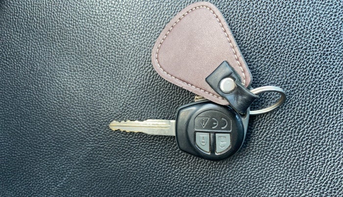 2020 Maruti Baleno DELTA PETROL 1.2, Petrol, Manual, 75,912 km, Key Close Up