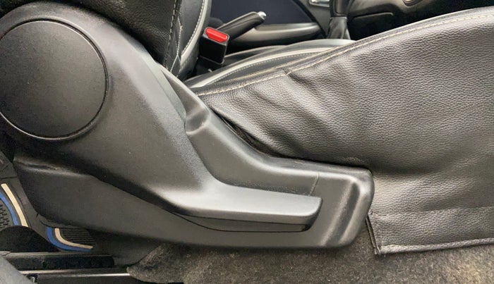 2020 Maruti Baleno DELTA PETROL 1.2, Petrol, Manual, 75,912 km, Driver Side Adjustment Panel