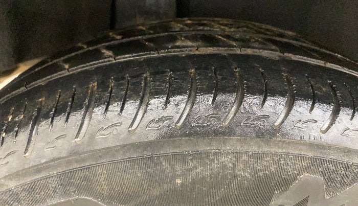 2020 Maruti Baleno DELTA PETROL 1.2, Petrol, Manual, 75,912 km, Right Rear Tyre Tread